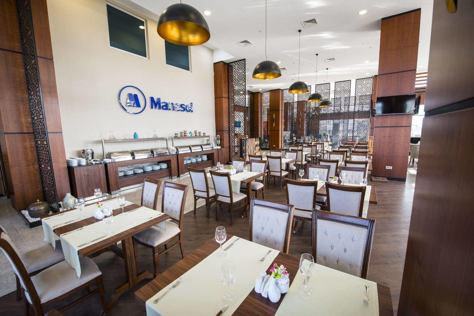 Manesol Fuar Hotel Istanboel Buitenkant foto